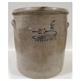 (AO) 6gal salt glaze crock. Has a few cracks.