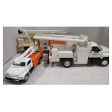 (DJ) Flat with Two plastic Work trucks with