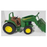 (DL) Ertl plastic John Deere toy tractor