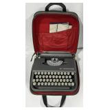(DL) Smith-Corona Skyriter Typeriter in case