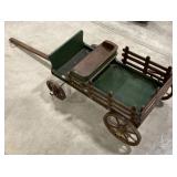 (AR) Green Arrow wood wagon