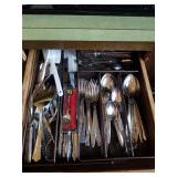 Lot of 3 kitchen drawers