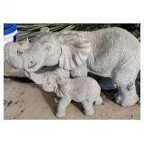 Resin Elephant mother and baby statue, approx 27