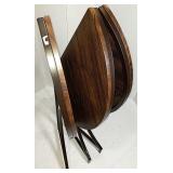 Folding table 31.5" in diameter