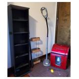 Lot of floorstand lighted magnifying glass,