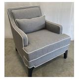 (FF) Madison Park Signature Collin Arm Chair.