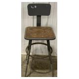 (H)Vintage Industrial Metal Stool with