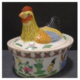 (AM) Porcelain Hen on Nest Covered Dish. Measures
