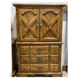 (AM) Thomasville Huntley Furniture Wooden Armoire