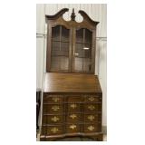 (X) Pennsylvania House Secretary Desk w/ Key (Top
