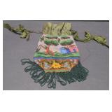 (AM) Vintage Beaded "Farm Style" Coin Purse.