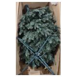 (M) Artificial Christmas Tree