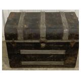 (M)Vintage Metal with Wooden Interior Steamer