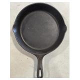 (H) Cast Iron Skillet Appr 10 in