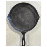 (H) Wapak Cast Iron Skillet Appr 10 in