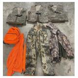 (BO) Box Of Hunting Camouflage Vests, Overalls,