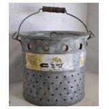 (H) Faris Breather Minnow Bucket Appr 9.5x8.5 in