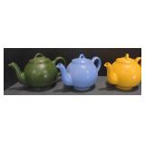 (M) Vintage Liptons Ceramic Tea Pots. Bidding