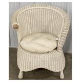 (H)Rolled Arm Wicker Patio Chair with