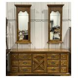 (AM) Huntley Furniture By Thomasville Wooden