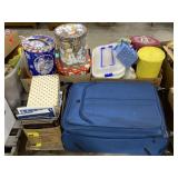 (P)Pallet Containing Rolling Luggage with