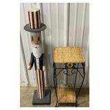 (P)Summertime Yard Decor Including Wooden Uncle