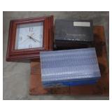 (AV) Dynex 50 Pack CDs, Wall hanging quartz