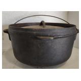 (H) Cast Iron Dutch Oven Pot w/ Lid Appr 12x5