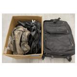 (TB) Storage Luggage/suitcases