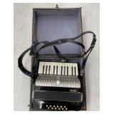 (FG) Vintage Saleri Accordion