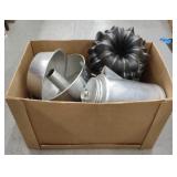 (BA) Vtg Star Bundt, Coffee Pot, Mixing Bowls,