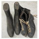 (BA) Boot stretchers and ice skates