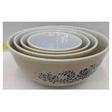 (Hi) Homestead Pyrex nesting mixing bowl set