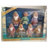 (BA)  Mattel Walt Disney  Seven Darfs Gift Set