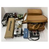 (FG) Vintage Cameras and bags