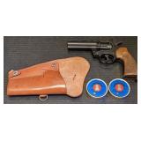 Crosman 357, 177 cal. Pellet gun with Holster,