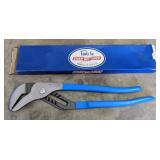 Channel Lock 460 (Attached Garage)