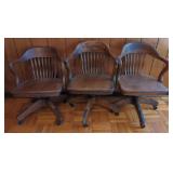 Vtg Rollimg Office Chair w/Padded Top Legs.