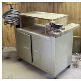 Metal Mobile Workbench with Stationary Vises