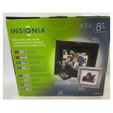 (R) Insignia NS-DPF8TR 8in Digital Picture Frame