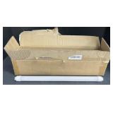 (ZZ) Box Of 7 Watt 110V AC Tube LEDs. 18 Inches