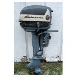 (Q) Evinrude Fleetwin 7.5 Boat Motor