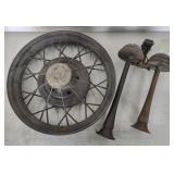 (Q) Vintage Ford Wheel and Double Trumpet Horn