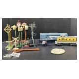 (P) Lot Of Assorted Train Pieces: Boxcars, Street