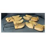 (P) Wooden Shoe Forms 2 Nunn Bush And 1