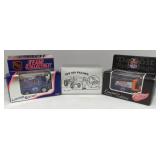 (F) NHL Diecast Zambonis and Tractor Lot