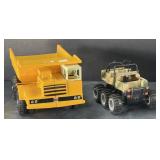 (P) ERTL Replica International Pay Hauler, 1983