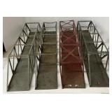 (P) Vintage Lionel Trains Bridge: 3 Silver, 1 Red
