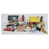 (N) Lot of Farm Play Houses and Animals