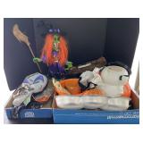 (AA) Halloween Decorations And Mask.